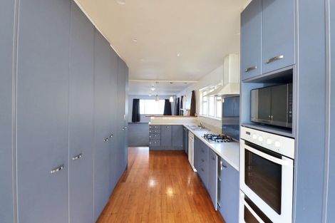 Photo of property in 12 Bristol Street, Island Bay, Wellington, 6023