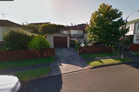 Photo of property in 20 Tomintoul Place, Highland Park, Auckland, 2010