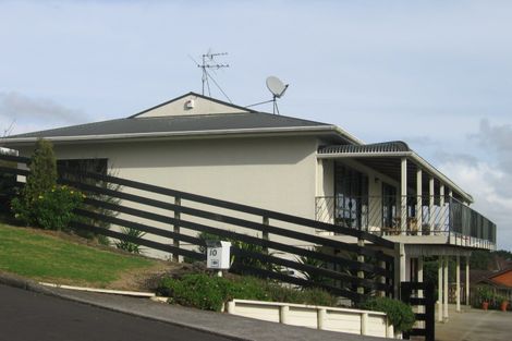 Photo of property in 10 Brooke Road, Red Hill, Papakura, 2110