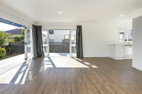 Photo of property in 2/47 Pah Road, Papatoetoe, Auckland, 2025