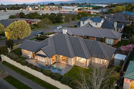 Photo of property in 33 Sanctuary Gardens, Shirley, Christchurch, 8052