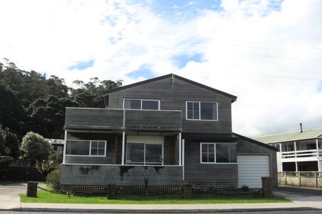 Photo of property in 430 Wharf Road, Coromandel, 3506
