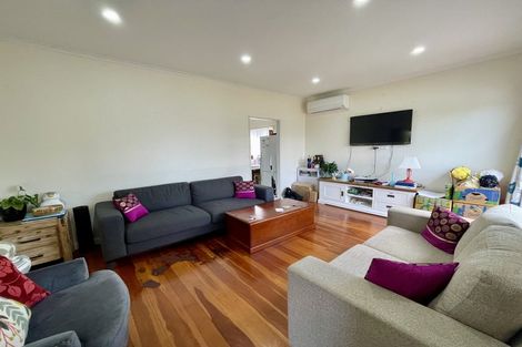 Photo of property in 34 Wattle Street, New Lynn, Auckland, 0600