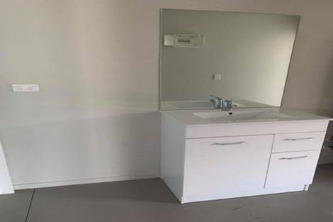 Photo of property in 18 Avonhead Road, Avonhead, Christchurch, 8042