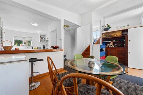 Photo of property in 126 Koutu Road, Kawaha Point, Rotorua, 3010