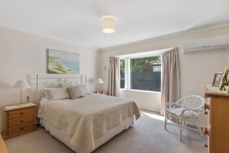 Photo of property in 22a Gamblins Road, Saint Martins, Christchurch, 8022