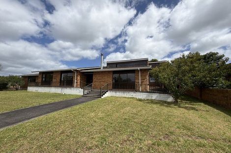 Photo of property in 10 Westpark Drive, West Harbour, Auckland, 0618