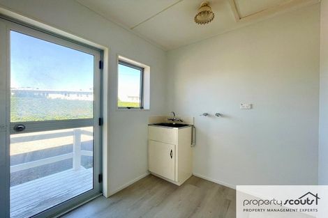 Photo of property in 15b Miro Street, Merrilands, New Plymouth, 4312
