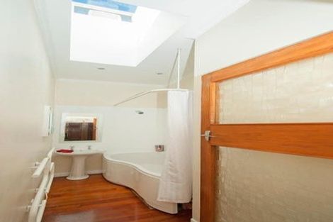 Photo of property in 24 Ludlam Crescent, Woburn, Lower Hutt, 5010