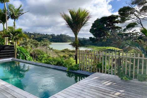 Photo of property in 95a Rame Road, Greenhithe, Auckland, 0632
