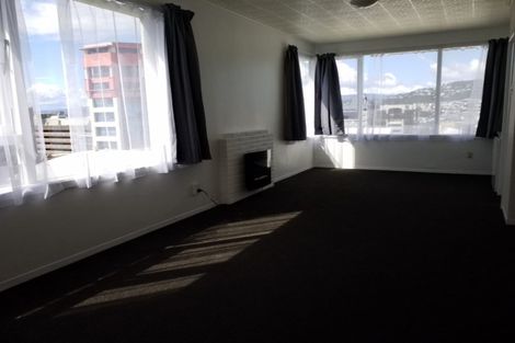 Photo of property in Churchill Flats, 213 The Terrace, Wellington Central, Wellington, 6011