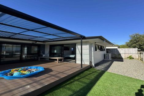 Photo of property in 19a Faulke Avenue, Wainuiomata, Lower Hutt, 5014