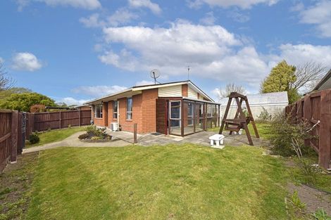 Photo of property in 1/3 Ansonby Street, Russley, Christchurch, 8042