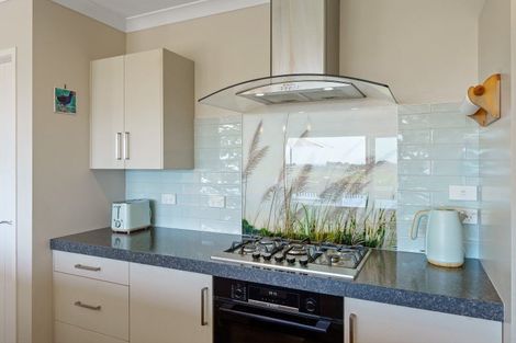 Photo of property in 52 Harakeke Road, Te Horo, Otaki, 5581