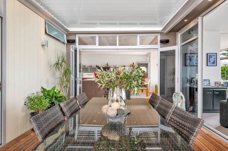 Photo of property in 81 Pine Harbour Parade, Beachlands, Auckland, 2018