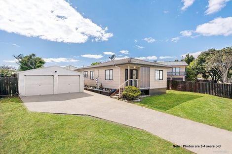Photo of property in 18 Dungarvon Place, Clendon Park, Auckland, 2103