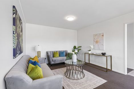 Photo of property in 2/6 Ingram Street, Papakura, 2110