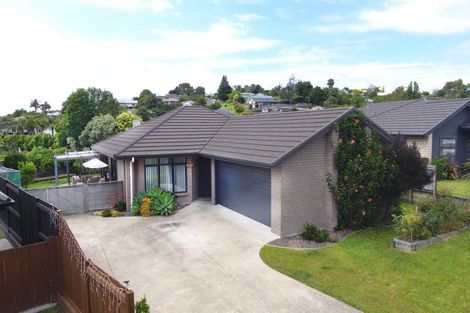 Photo of property in 54 Fairfax Crescent, Pyes Pa, Tauranga, 3112