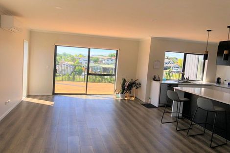 Photo of property in 22 Te Tiireke Drive, Glenview, Hamilton, 3206