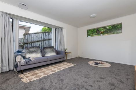 Photo of property in 23 Dominica Crescent, Grenada Village, Wellington, 6037