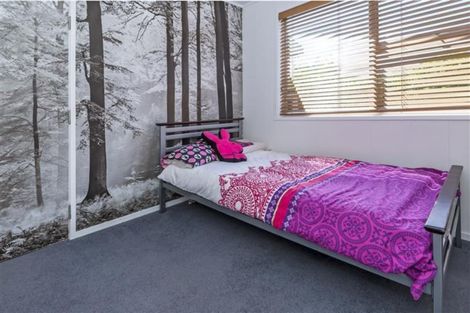 Photo of property in 168 Cascades Road, Pakuranga Heights, Auckland, 2010