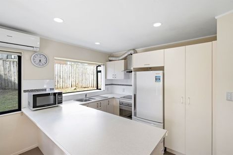 Photo of property in 2/160 Archers Road, Glenfield, Auckland, 0629