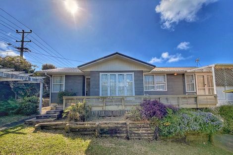 Photo of property in 145 Chivalry Road, Glenfield, Auckland, 0629