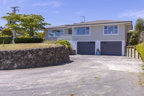 Photo of property in 5 Te Hatepe Avenue, Taupo, 3330