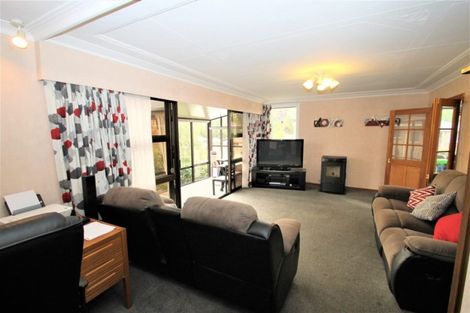 Photo of property in 16 Kinmont Crescent, Kinmont Park, Mosgiel, 9024