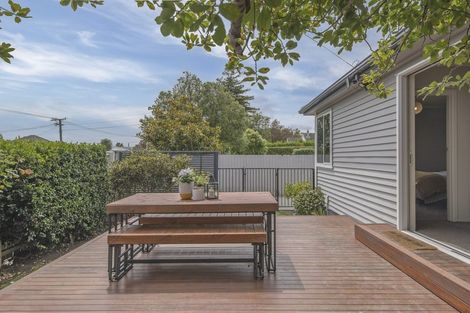 Photo of property in 35 Aorangi Road, Bryndwr, Christchurch, 8053