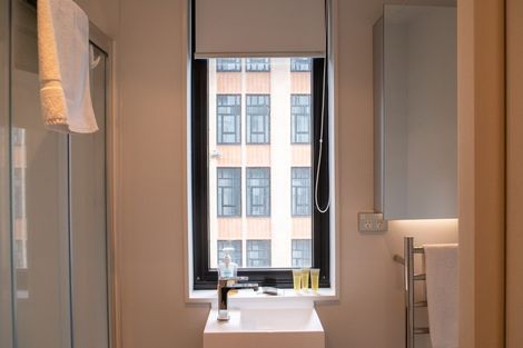 Photo of property in Queen's Residences, 2004/8 Airedale Street, Auckland Central, Auckland, 1010