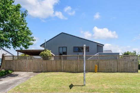 Photo of property in 1/180 Sandspit Road, Shelly Park, Auckland, 2014