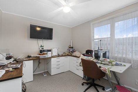 Photo of property in 18 Tarapunga Place, Tokoroa, 3420