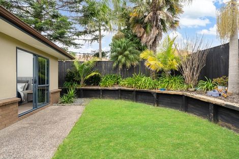 Photo of property in 4 Adrigole Place, East Tamaki, Auckland, 2013