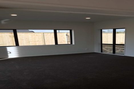 Photo of property in 168 Arran Point Parade, Orewa, 0931