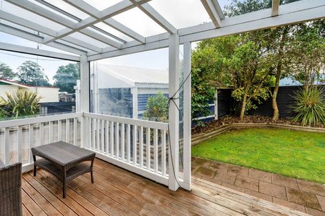 Photo of property in 66 Huatoki Street, Vogeltown, New Plymouth, 4310