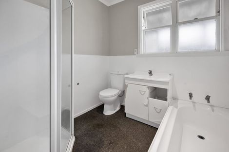 Photo of property in 61 Collins Street, Hawera, 4610