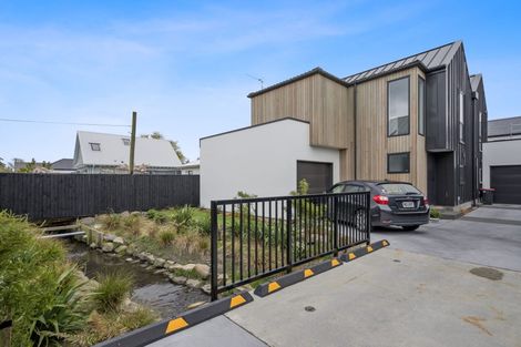 Photo of property in 261c Edgeware Road, Edgeware, Christchurch, 8013