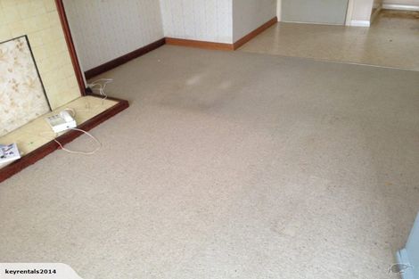 Photo of property in 82-88 Strand Crescent, Naenae, Lower Hutt, 5011