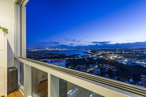 Photo of property in Sentinel Apartments, 2802/3 Northcroft Street, Takapuna, Auckland, 0622
