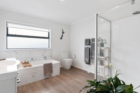 Photo of property in 65 Puhirake Crescent, Pyes Pa, Tauranga, 3112