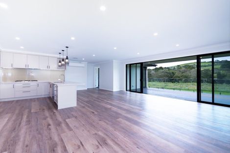 Photo of property in 32 Admiralty Drive, Haruru, 0204