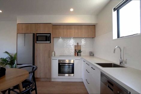 Photo of property in 2/102 Creyke Road, Ilam, Christchurch, 8041