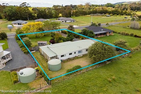 Photo of property in 49 Orere Point Road, Orere Point, Papakura, 2585