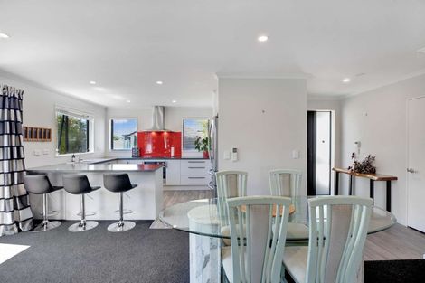 Photo of property in 28 Henrietta Street, Marshland, Christchurch, 8083