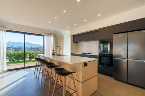 Photo of property in 35 Mount Nicholas Avenue, Wanaka, 9305