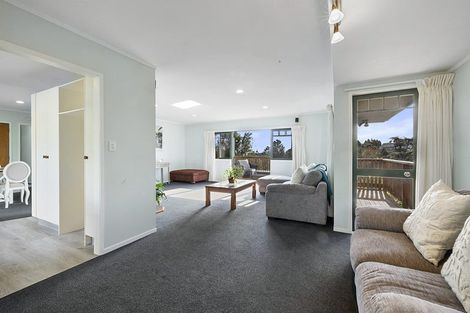 Photo of property in 6 Pararewa Drive, Whalers Gate, New Plymouth, 4310