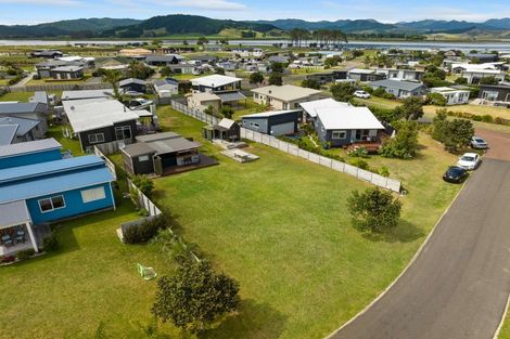 Photo of property in 102 Mahoe Place, Matarangi, Whitianga, 3592