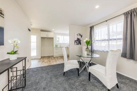 Photo of property in 16 Eastburn Street, Papakura, 2110