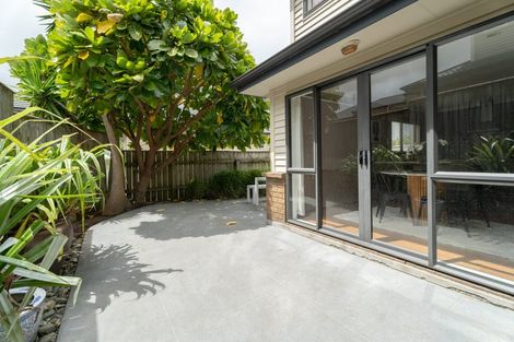 Photo of property in 6 Erlestoke Crescent, Churton Park, Wellington, 6037